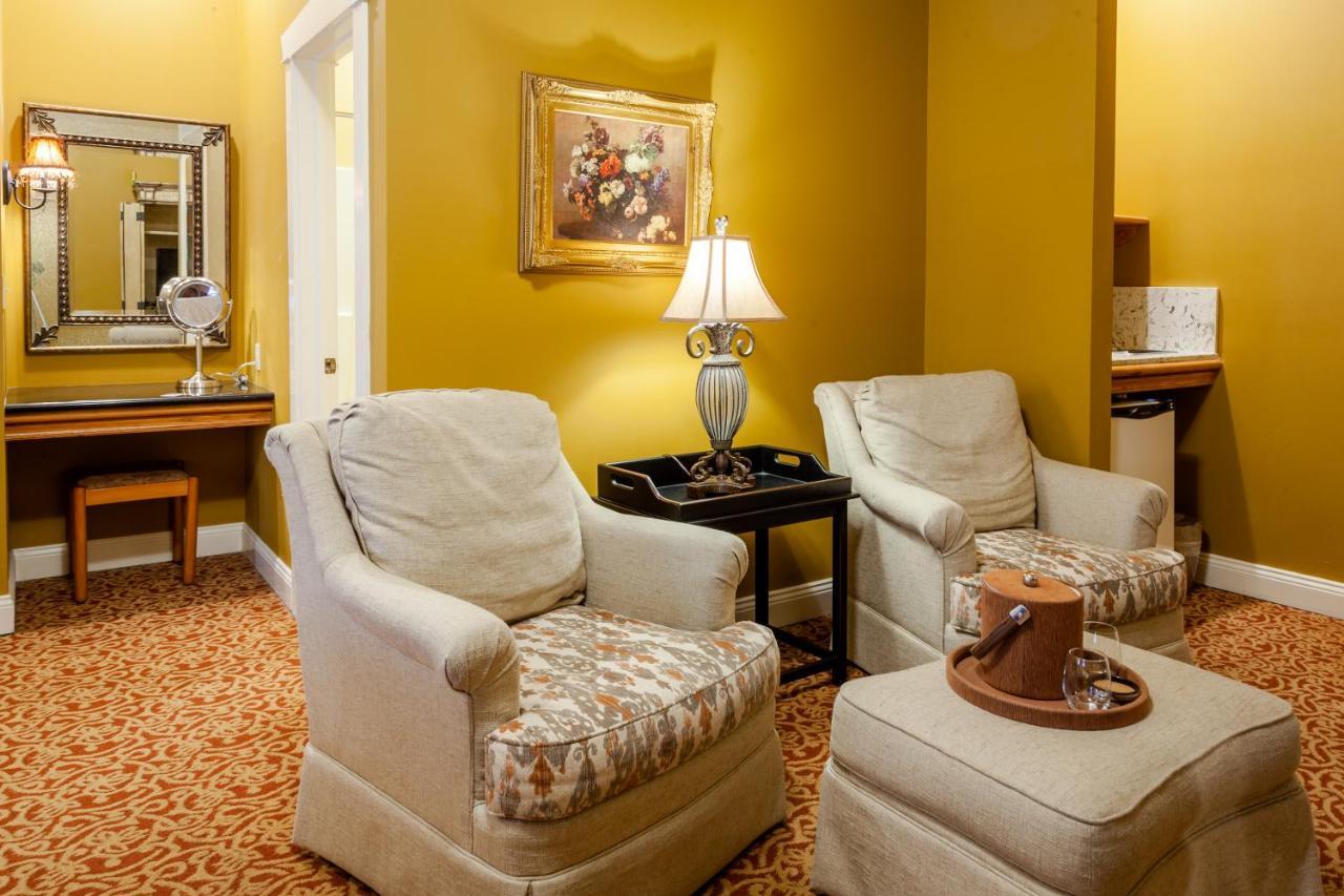 The Inn At Leola Village, A Historic Hotel Of America Екстер'єр фото