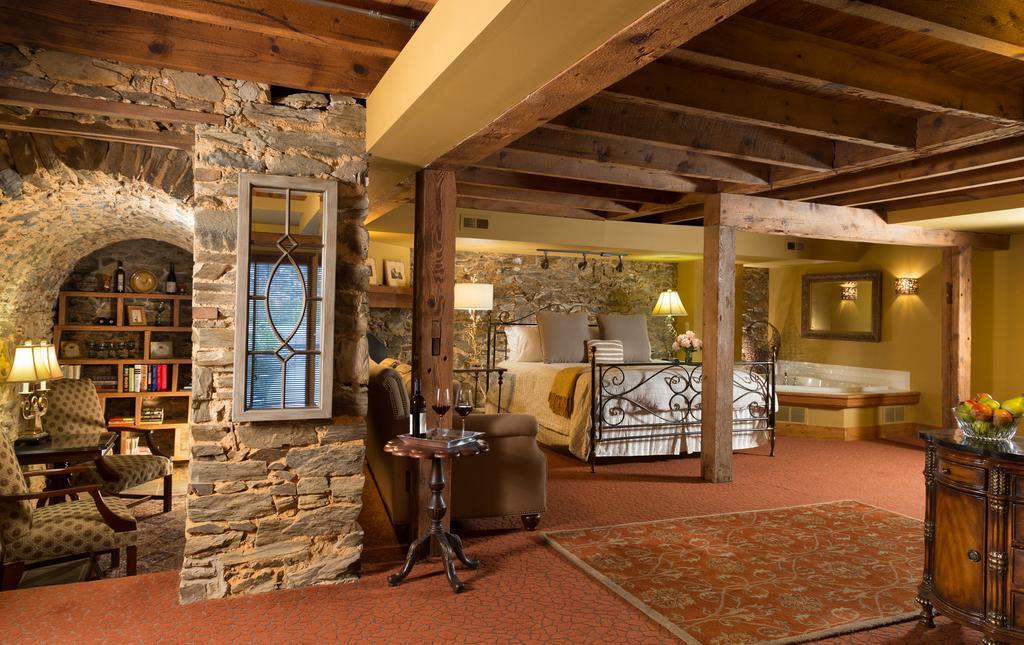 The Inn At Leola Village, A Historic Hotel Of America Екстер'єр фото